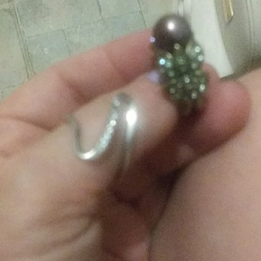 Ring - Picture 2 of 2